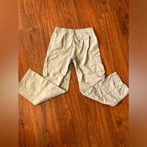 🔥Price drop $10🔥H&M tan cargo pants size 6 - bundle with other items